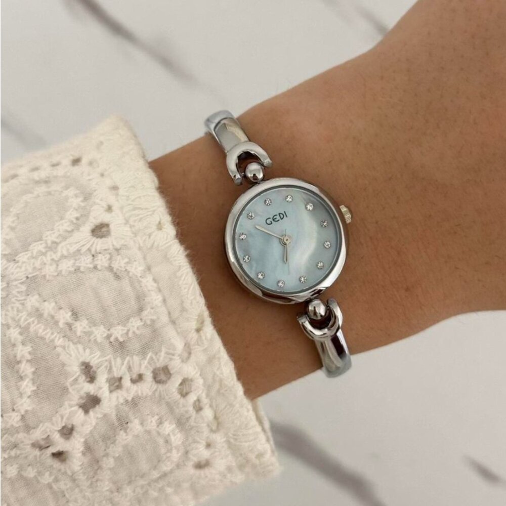 Sku0450 Retro Silver Blue dial Women Casual Round Watch Stainless steel+gift bag